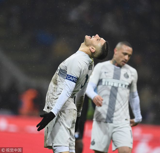 今晚斯图加特绝杀压哨:意大利杯节点到来,球迷炸锅,纪律约束更严格的简单介绍 今晚斯图加特绝杀压哨:意大利杯节点到来,球迷炸锅,纪律约束更严格的简单介绍