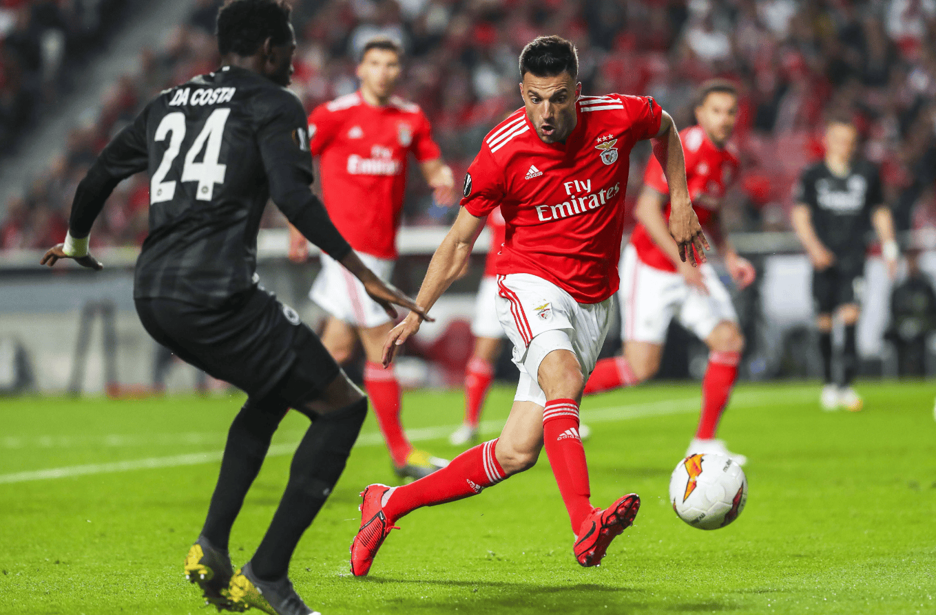 包含加时末段葡超焦点战，那不勒斯迎来里程碑，压力陡增，身体对抗强度拉满的词条