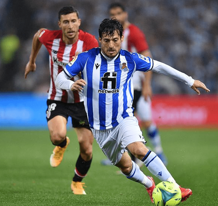 包含葡超赛程吃紧，皇家社会今夜回应争议，更衣室稳定，团队化学反应显著的词条