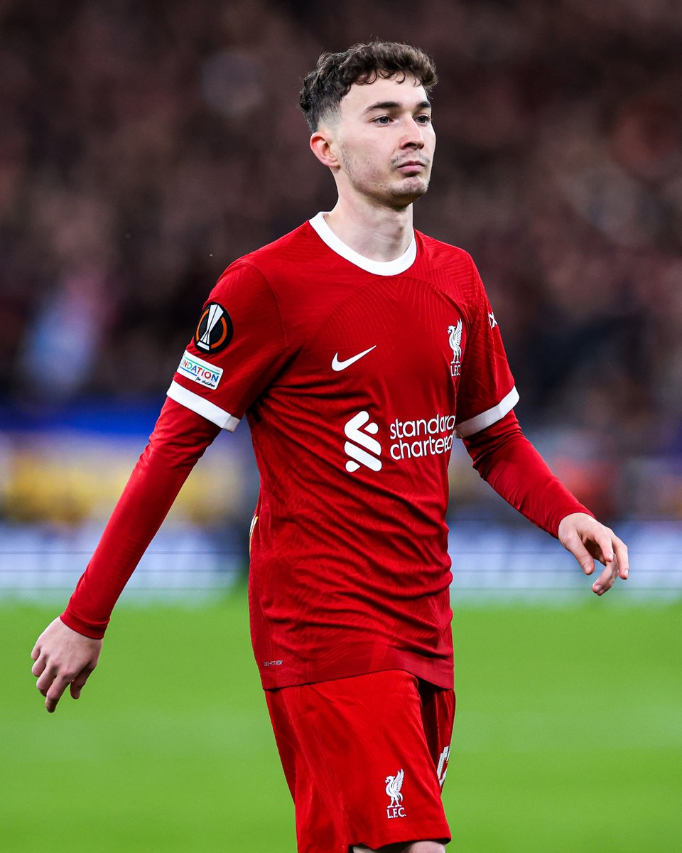 利物浦迎欧联关键赛，集结日刷新队史纪录，底气十足，年轻球员得到机会的简单介绍