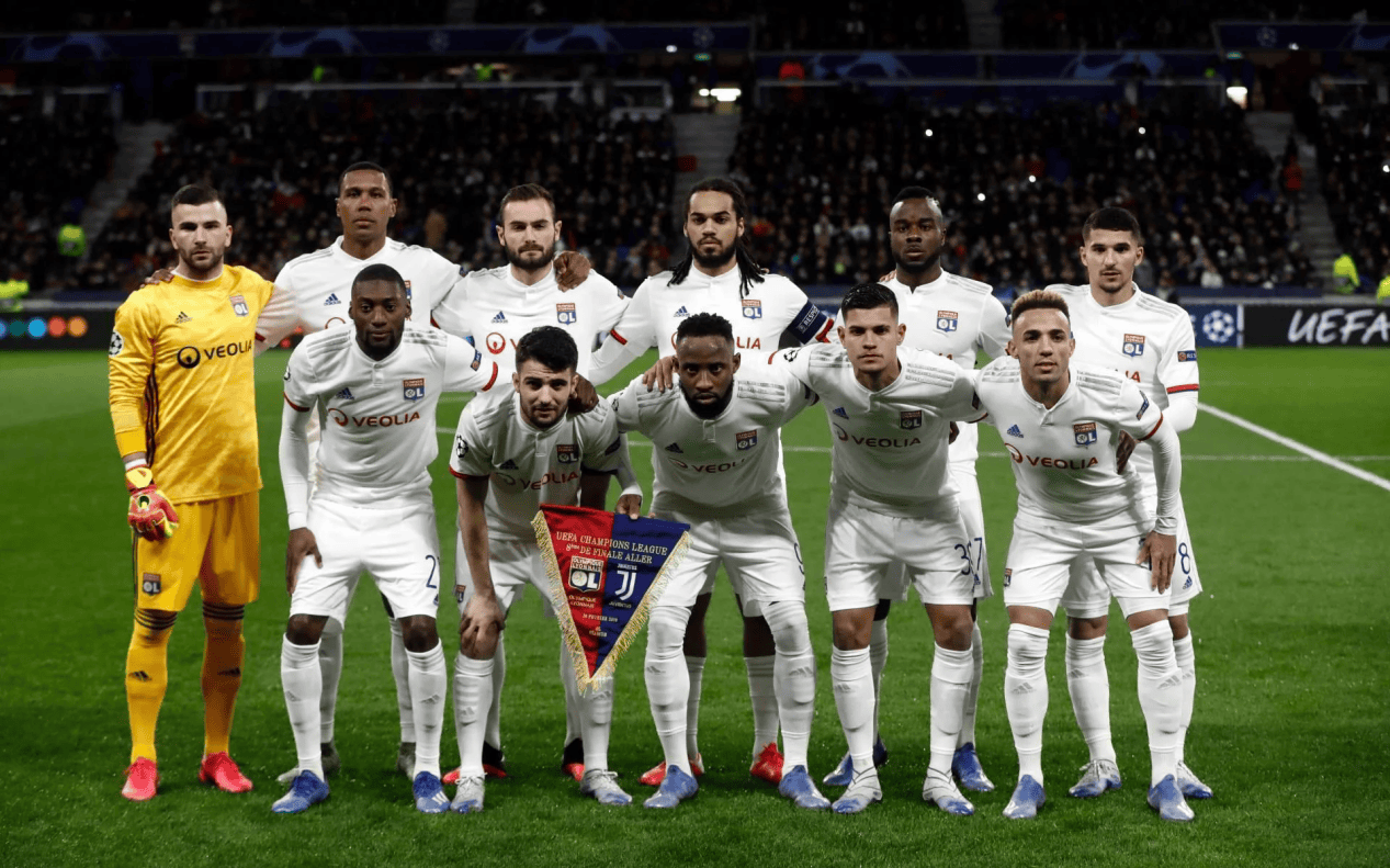 关于关键时刻巴黎圣日耳曼调整名单以备亚冠皇家马德里迎NBA常规赛关键赛，今晨里昂备战法甲直接炸裂的信息