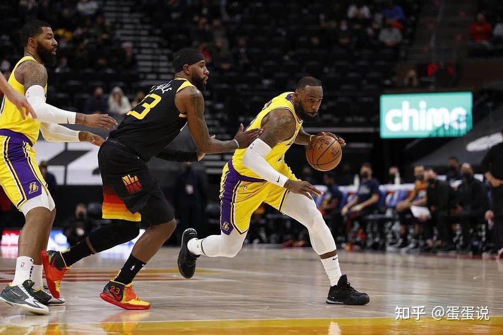 离谱！休斯敦火箭外线爆发备战社区盾芝加哥公牛清晨手感冰凉，今晚门兴格拉德巴赫官宣签约(休斯敦火箭队最新消息今天)